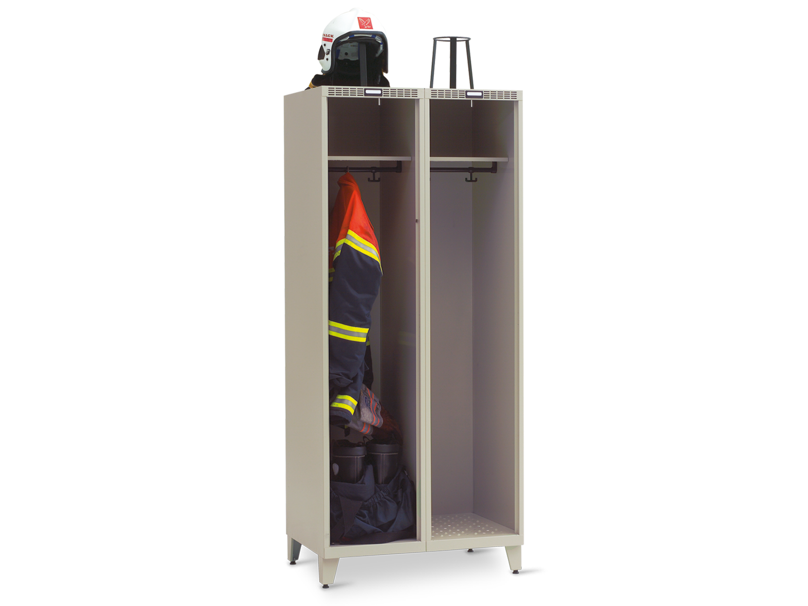 BS 21 Firemans Locker 001